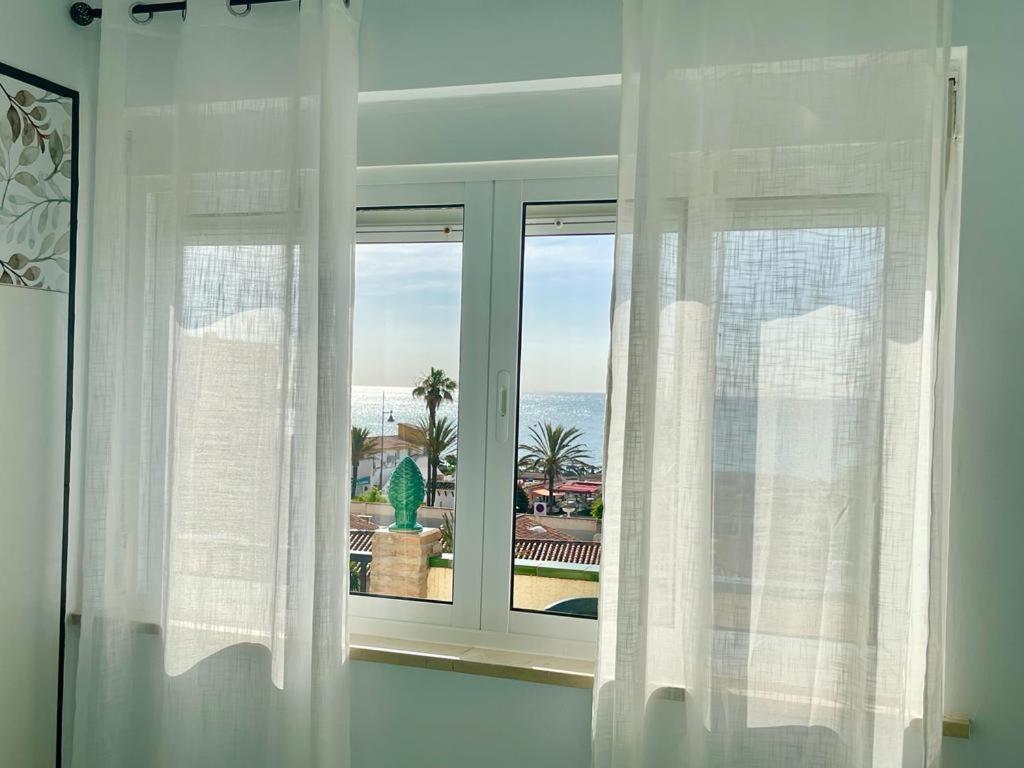 Jazmin Del Mar Apartment Torremolinos Bagian luar foto